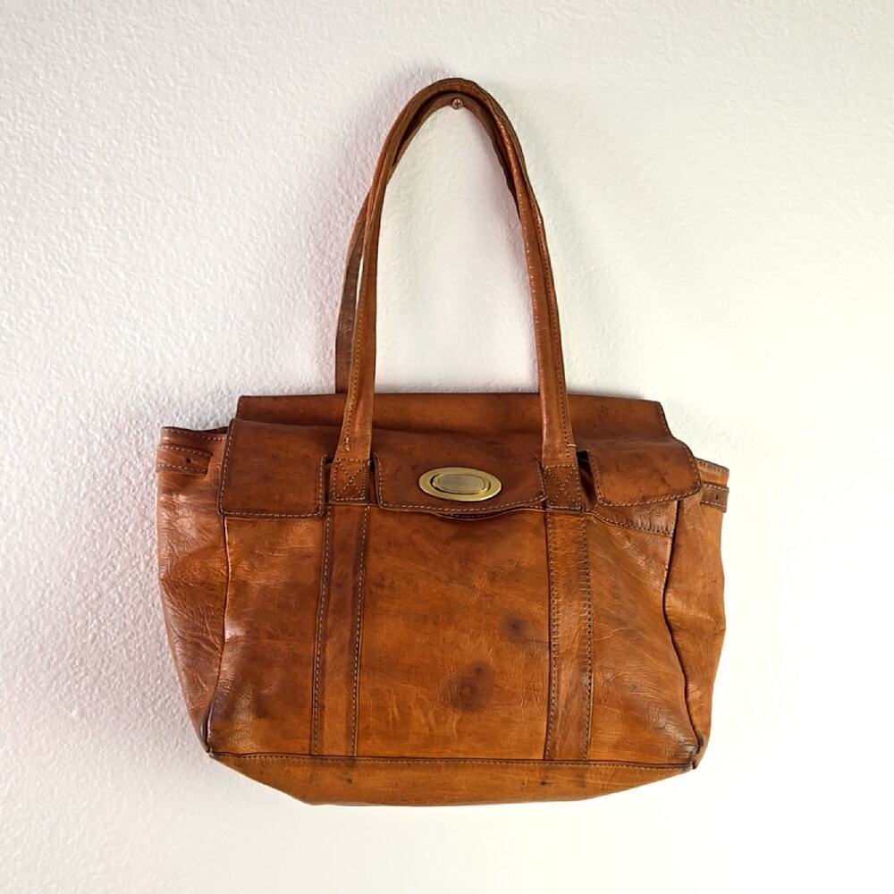 Vintage Leather Travel Handbag: Rustic Brown Boho Tote - Picture 2 of 9